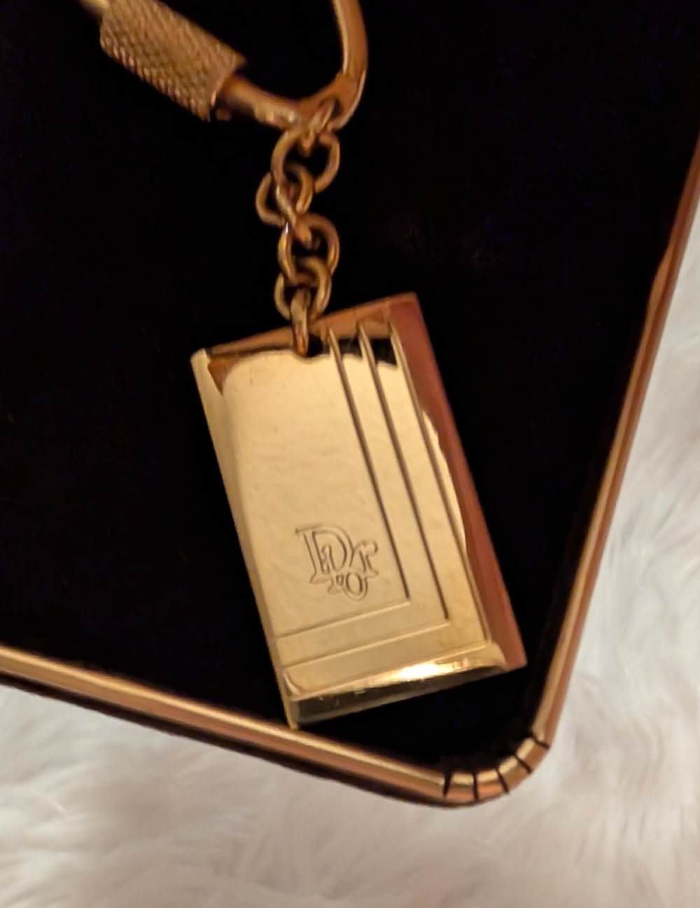 Christian Dior Keychain Gold Tone VGUC - Picture 2 of 8